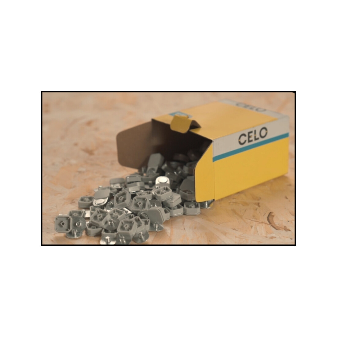 Accessoire clouable FORCE ONE avec embout fileté M6 (100 ) CELO