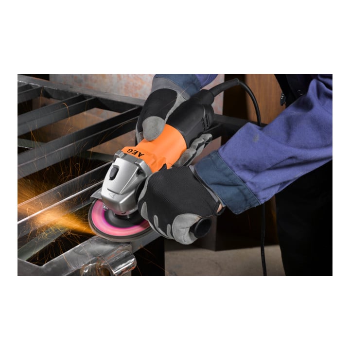 AEG Winkelschleifer WS 8-125 S 800W inkl. 2x Diamant-Trennscheiben, Schutzhaube, Zusatzhandgriff im Transportkoffer