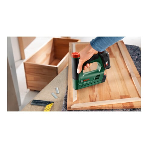 Agrafeuse sans fil UniversalTacker 18V-14 Bosch