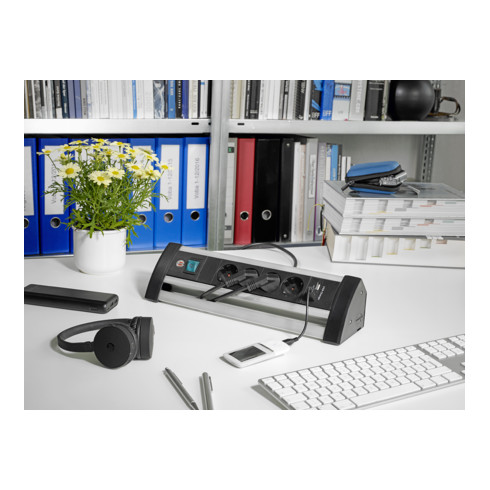 Alu-Office-Line Steckdosenleiste mit USB-Ladefunktion 4-fach 1,8m H05VV-F 3G1,5