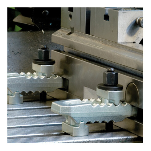 AMF Befestigungssatz 7600BF-43 M16x18