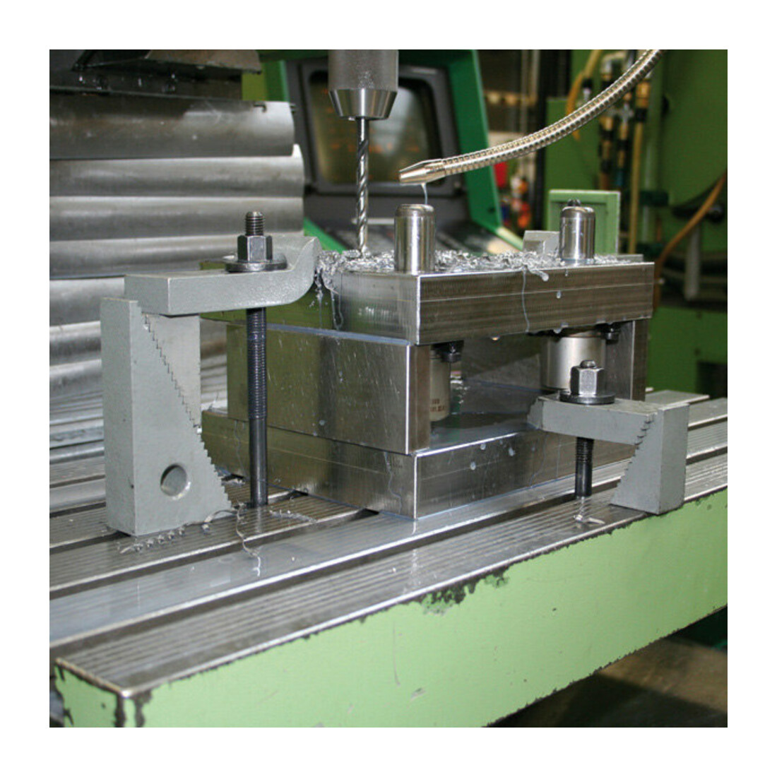 Écrou hexagonal AMF DIN 6330 acier brillant