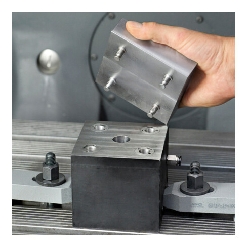 AMF Senkrecht-Spanner 6800 Gr. 2