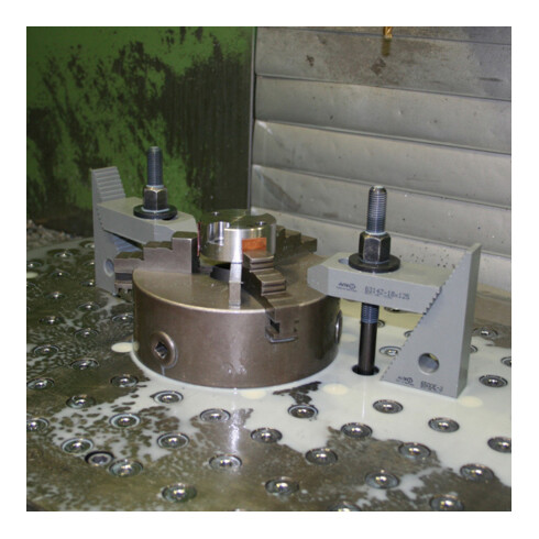 AMF Spanneisen 6314V mit Treppenzähnen Länge 200 mm für Spannschraube M16 M18