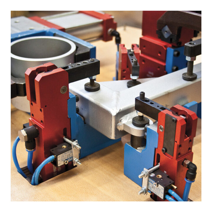 Andreas Maier Serre-joint pneumatique 6828M taille 25