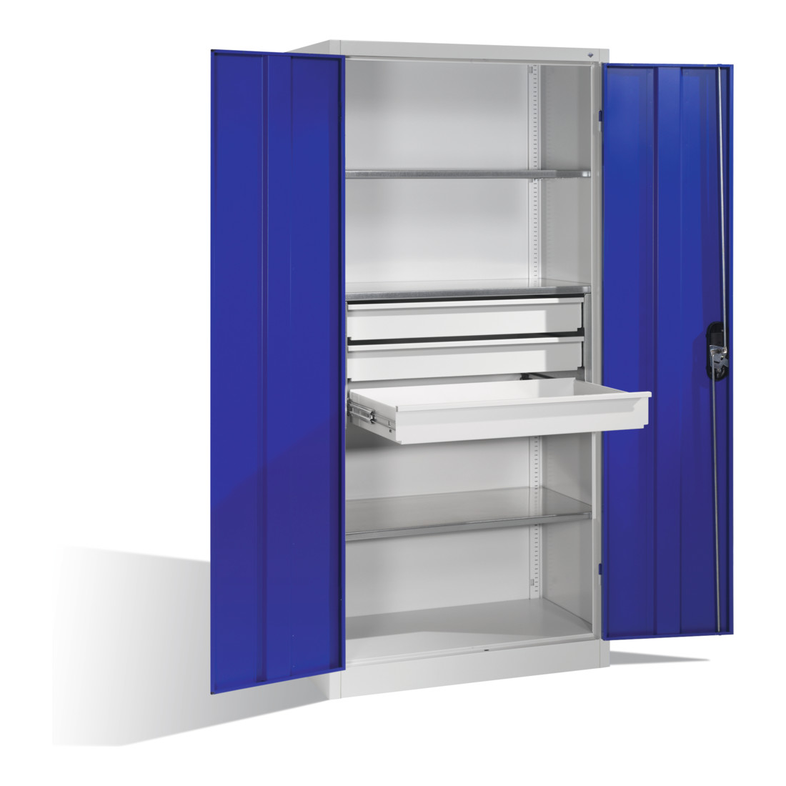 Armoire à outils C+P à portes battantes, 3 tablettes et 3 tiroirs, H1950xL930xP500mm Façade bleu gentiane Corps gris clair