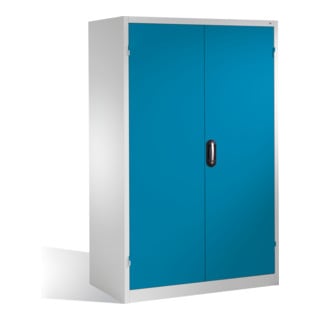 Armoire à outils C+P pour charges lourdes XXL avec portes battantes, 4 tablettes intérieures, H1950xL1200xP800mm Façade bleu clair Corps gris clair