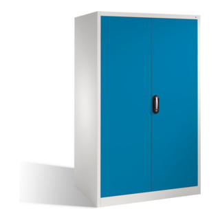 Armoire à outils C+P XXL avec portes battantes, 4 tablettes intérieures, H1950xL1200xP800mm Façade bleu clair Corps gris clair