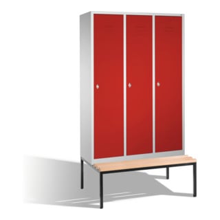 C+P Vestiaire Classic avec banc, 3 compartiments, H2090×I1200×P500/815mm, façade rubis, corps gris clair