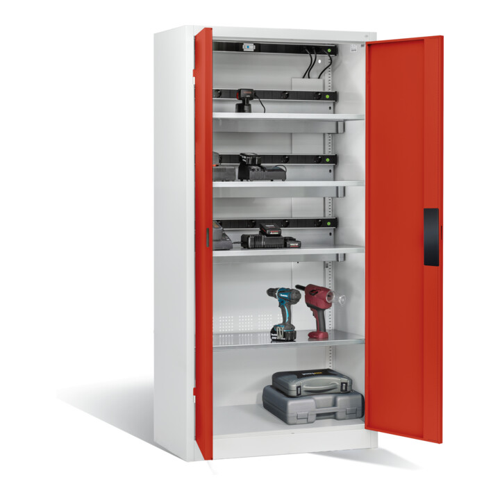 Armoire pour batteries C+P pour 15 outils éléctriques, H 1 950 x l 930 x P 500 mm, rouge feu/gris clair