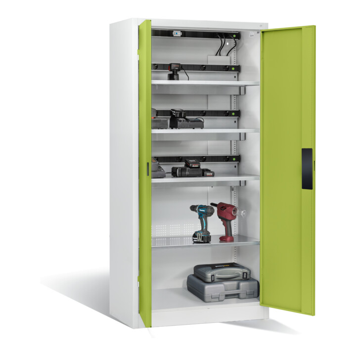 Armoire pour batteries C+P pour 15 outils éléctriques, H 1 950 x l 930 x P 500 mm, vert viridine/gris clair