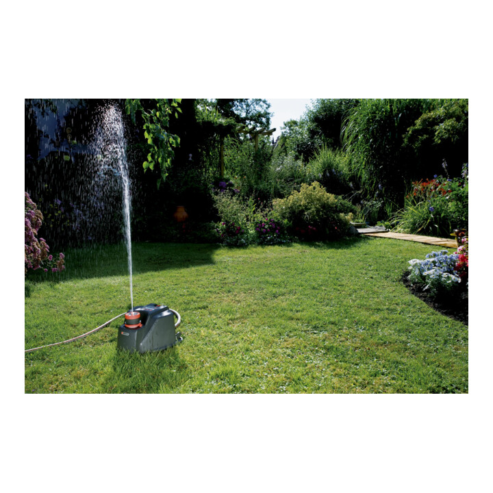 Arroseur multi-surfaces AquaContour automatique GARDENA Comfort