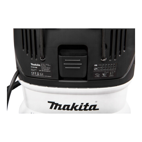 Aspirateur Makita pour la classe de poussière M VC4210M