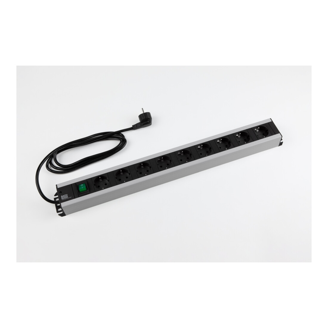 Bachmann Barre d'artisan 9 prises avec interrupteur, 2m Zul 300.004