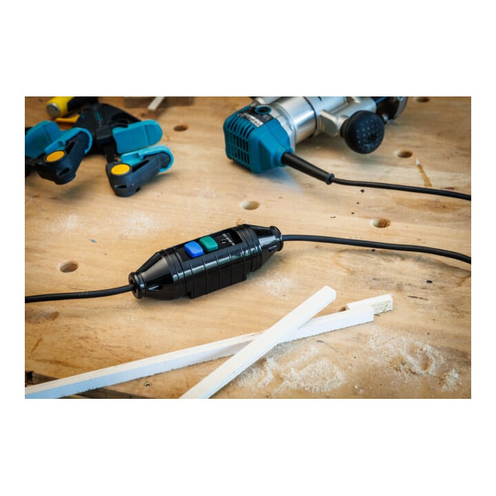 Bachmann Interrupteur différentiel 3600W,16A,250V,50Hz 919.189
