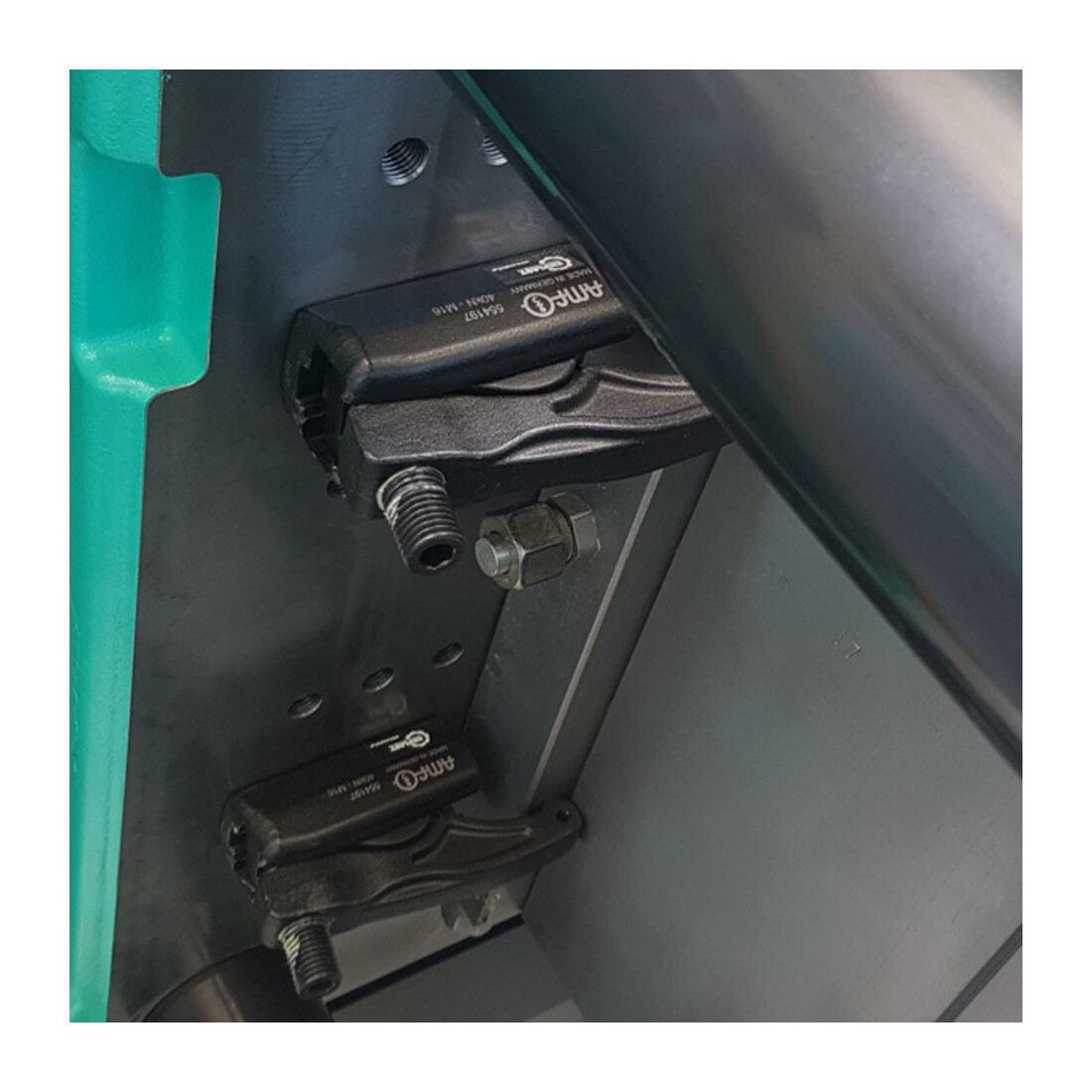 Barre transversale AMF 6