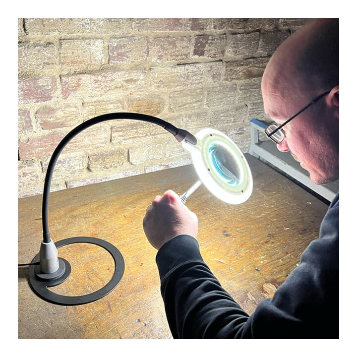 Bauer + Böcker Loupe lumineuse LED Slim