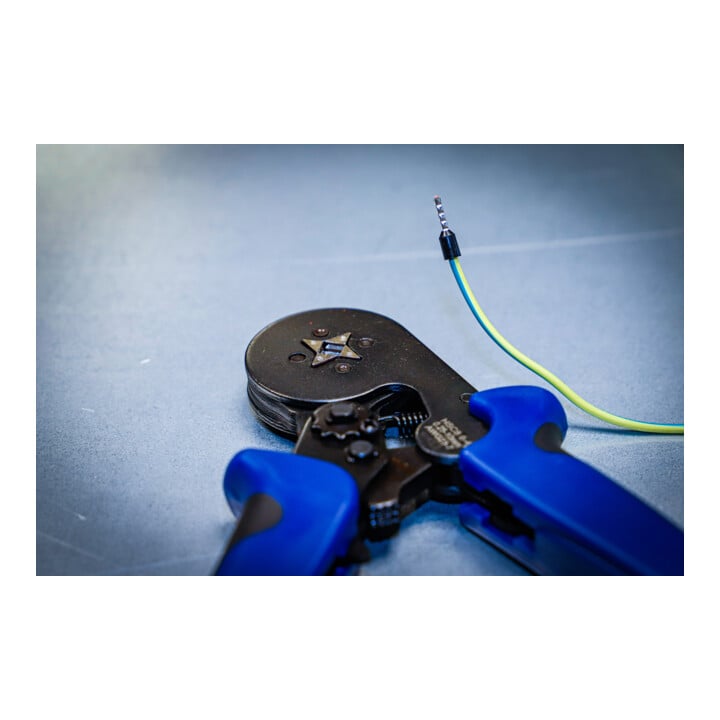 BGS Crimpzange für Aderendhülsen 0,25 - 10 mm² 71000, mit Aderendhülsen-Sortiment 0,5 - 10 mm²