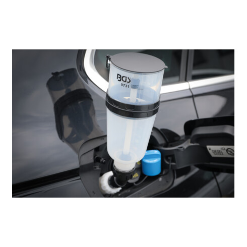 BGS Entonnoir pour solution d’urée (AUS 32) coudé