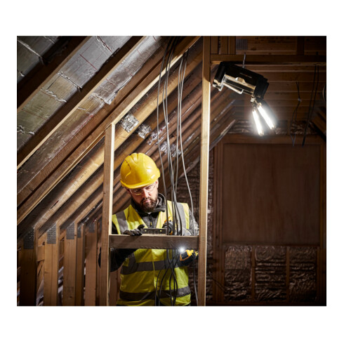 Boîte à outils ToughSystem DEWALT avec lampes