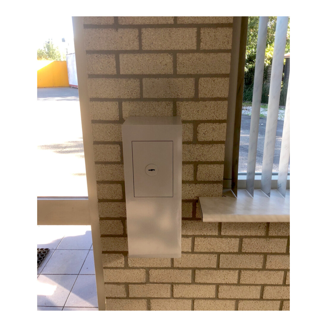Boîte de réception de clés Eichner Dropbox avec toboggan à clés