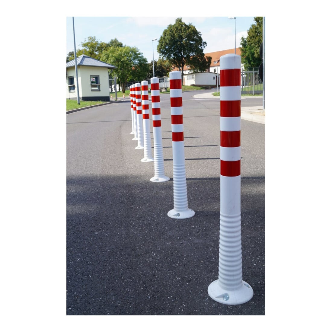 Borne de blocage en polyuréthane blanc/rouge Diam. 80 mm avec plaque de fixation H. 1000 mm
