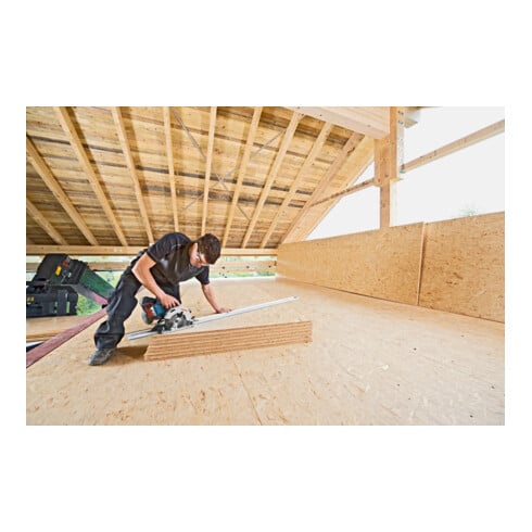 Bosch accu-cirkelzaag GKS 18V-57 G met 2 x 4,0 Ah Li-Ion-accu L-BOXX