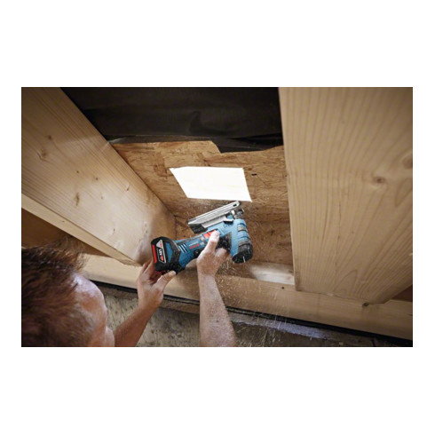 Bosch accu decoupeerzaag GST 18 V-LI S soloversie L-BOXX