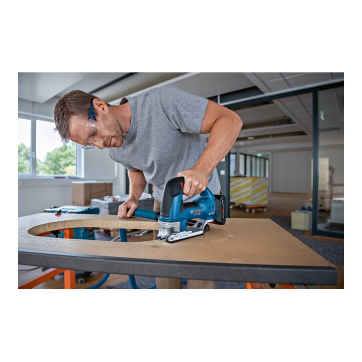 Bosch Accu-decoupeerzaag GST 18V-155 BC