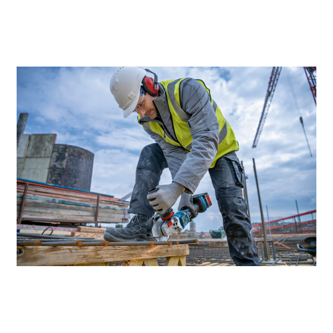 Bosch Accu-haakse slijper BITURBO GWS 18V-15 PSC, solo, L-BOXX