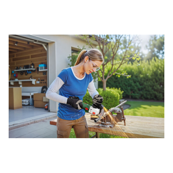 Bosch Accu-haakse slijper PWS 18V-70 met slijpschijf