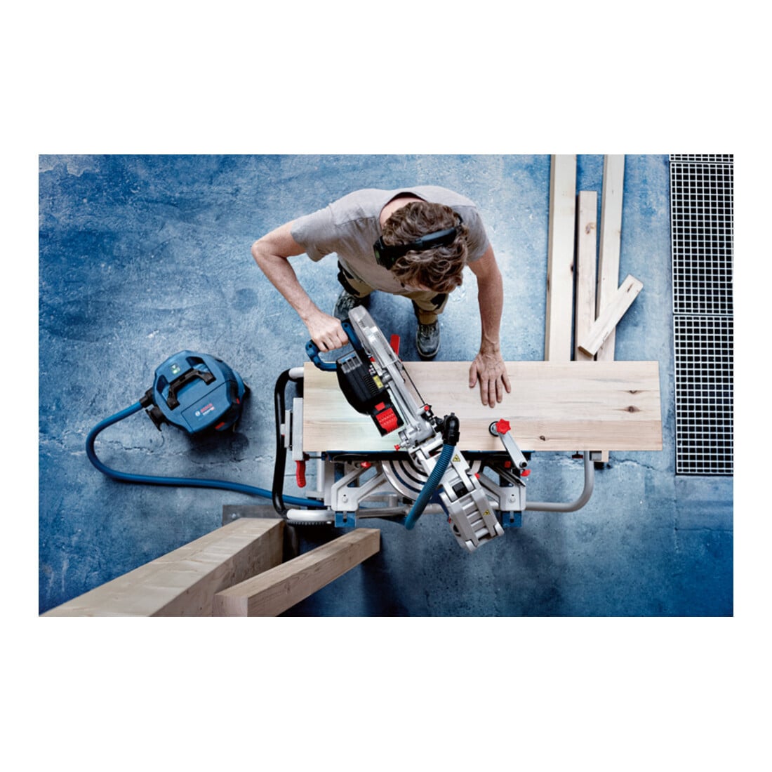 Bosch accu-hak- en verstekzaag bitURBO GCM18V-305 GDC