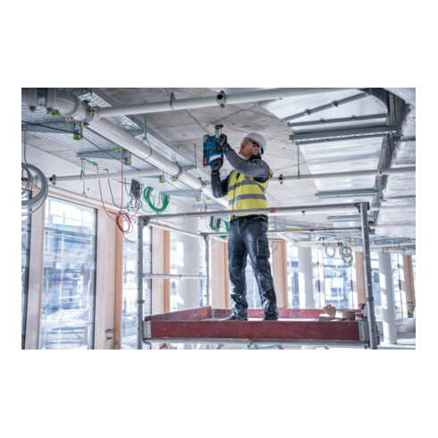 Bosch Akku-Bohrhammer mit SDS plus GBH 18V-22, 2x Akku GBA 18V4.0Ah/L-BOXX, Ringbürst.