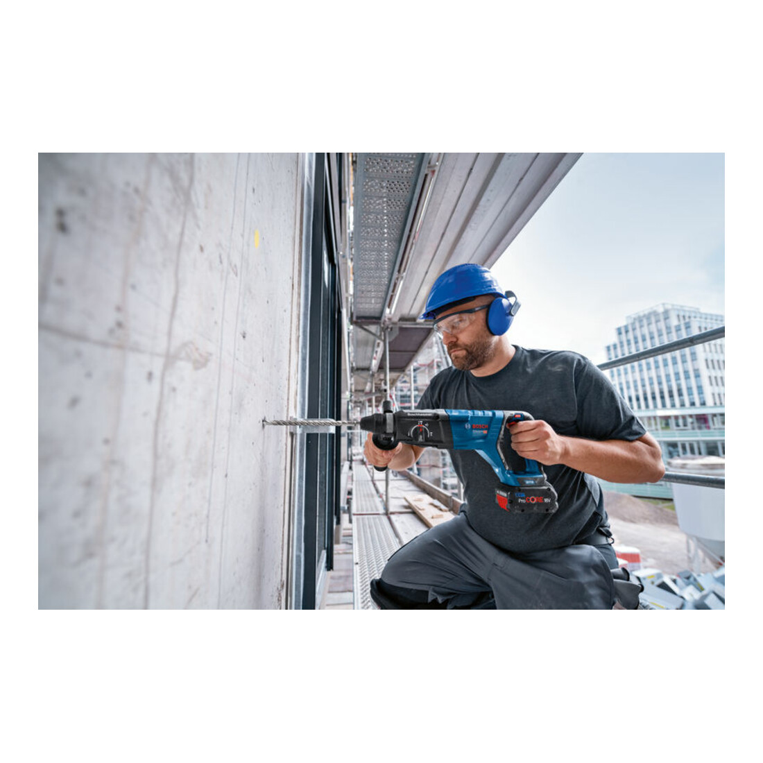 Bosch Akku-Bohrhammer mit SDS plus GBH 18V-28 D in XL-BOXX