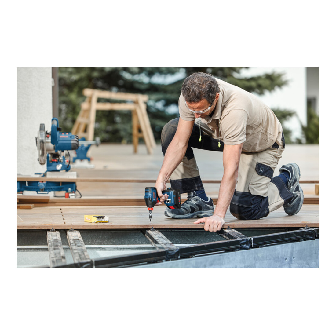 Bosch Akku-Drehschlagschrauber GDX 18V-210 C