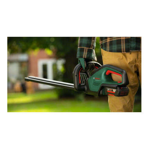 Bosch Akku-Heckenschere UniversalHedgeCut 36V-55-24, 1 x Akku 36V 2.0Ah