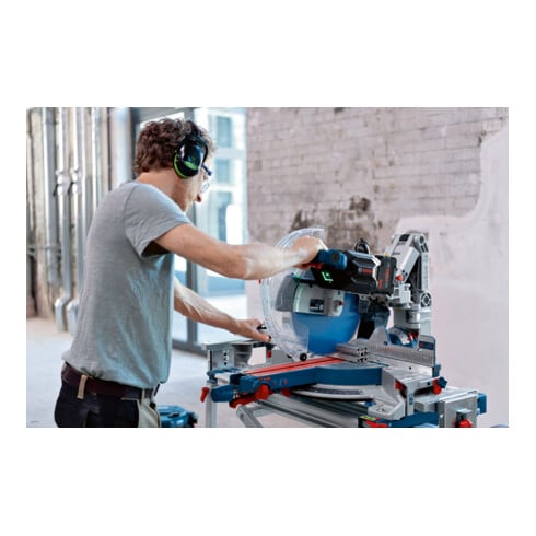 Bosch Akku-Kapp- und Gehrungssäge BITURBO GCM18V-305 GDC