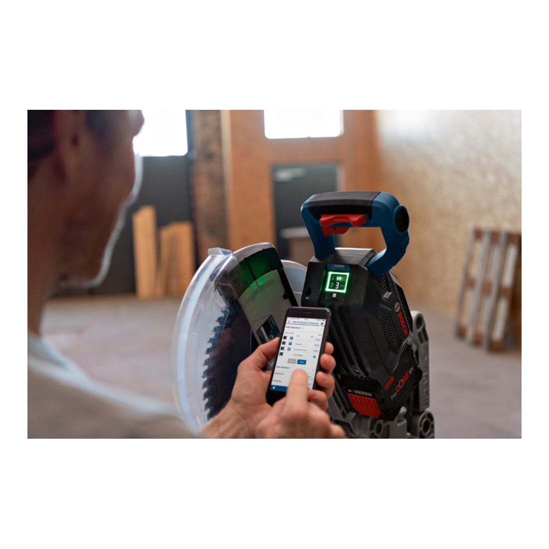 Bosch Akku-Kapp- und Gehrungssäge BITURBO GCM18V-305 GDC