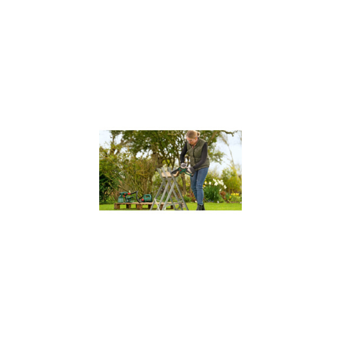 Bosch Akku-Kettensäge EasyChain 18V-15-7