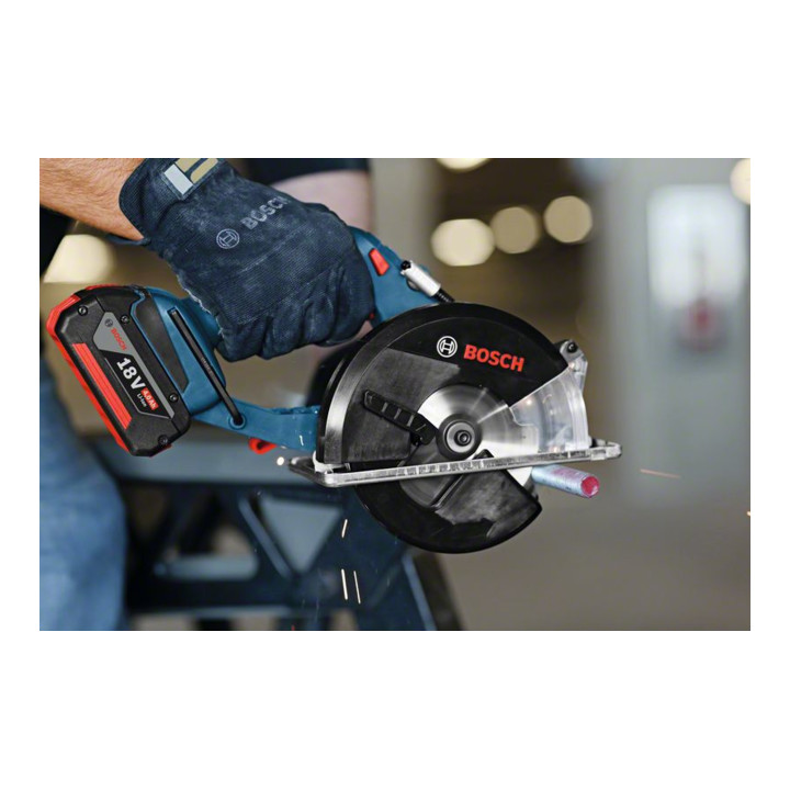 Bosch Akku-Kreissäge GKM 18 V-LI, mit 2 x 5,0 Ah Li-Ion Akku, L-BOXX