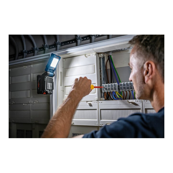 Bosch Akku-Leuchte GLI 18V-800