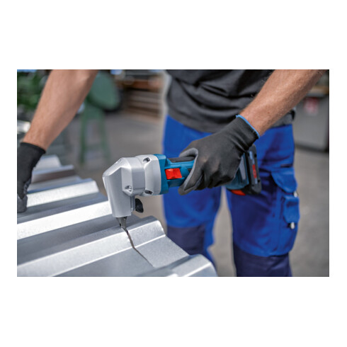 Bosch Akku-Nager GNA 18V-16 E, 2 Akku ProCORE18V 4.0Ah, Ladg. u. L-BOXX