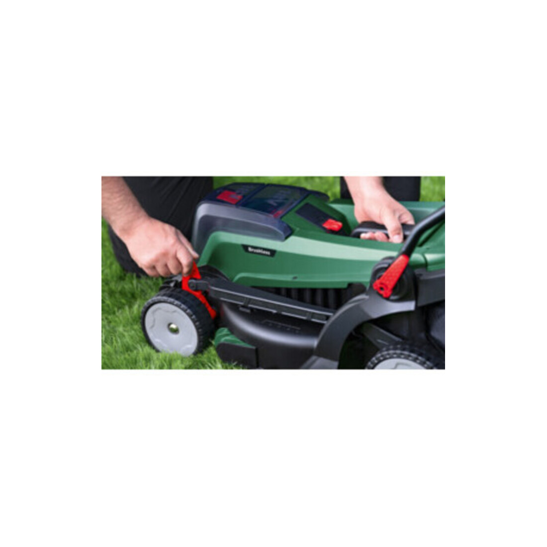 Bosch Akku-Rasenmäher UniversalRotak 2x18V-37-550, Solo