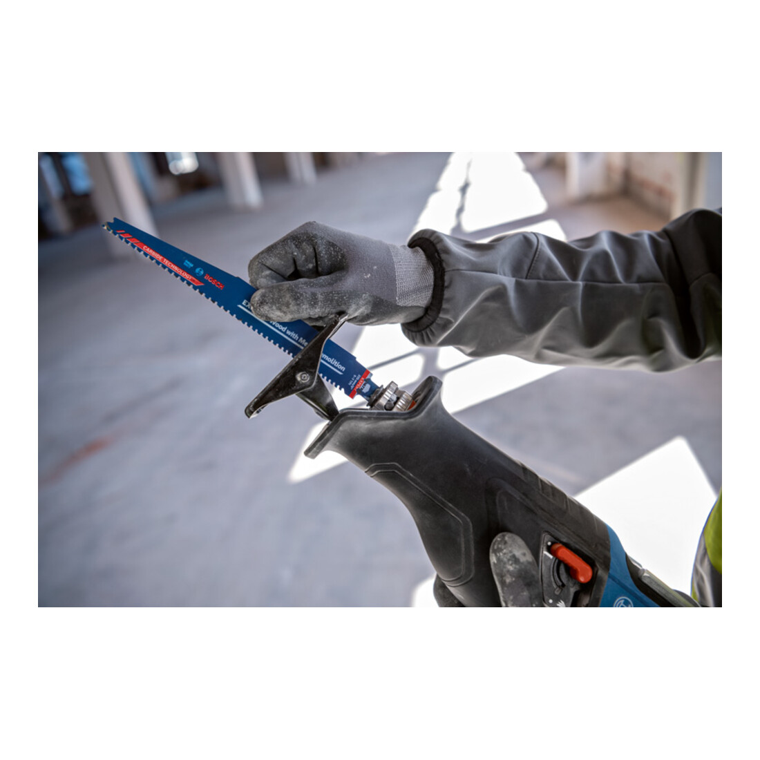 Bosch Akku-Säbelsäge GSA 18V-28