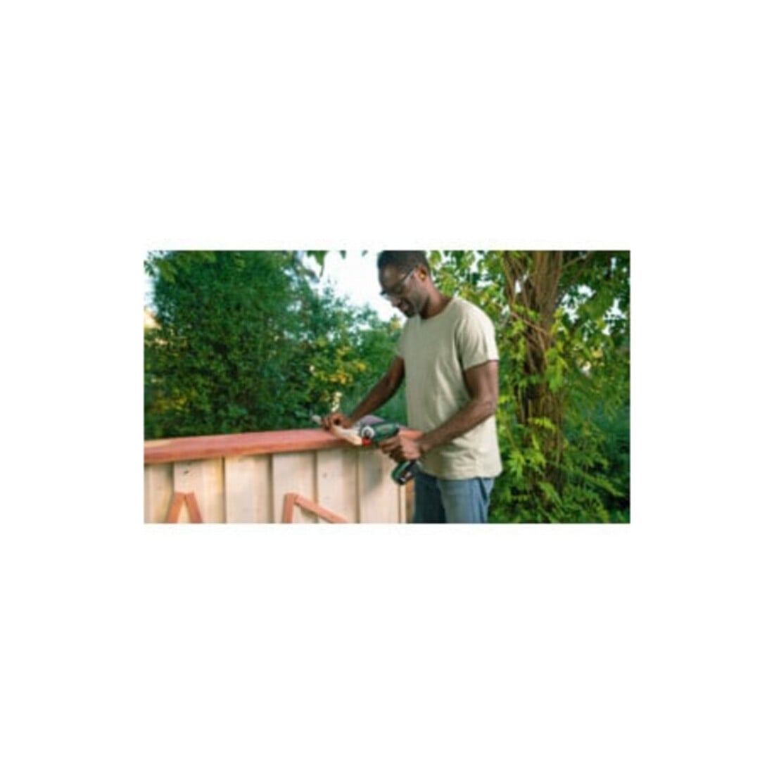 Bosch Akku-Säge mit NanoBlade-Technologie UniversalCut 18V-65, Ladegerät AL 18V-20