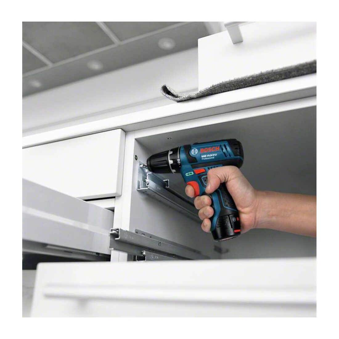 Bosch Akku-Schlagbohrschrauber GSB 12V-15 Solo Version L-BOXX