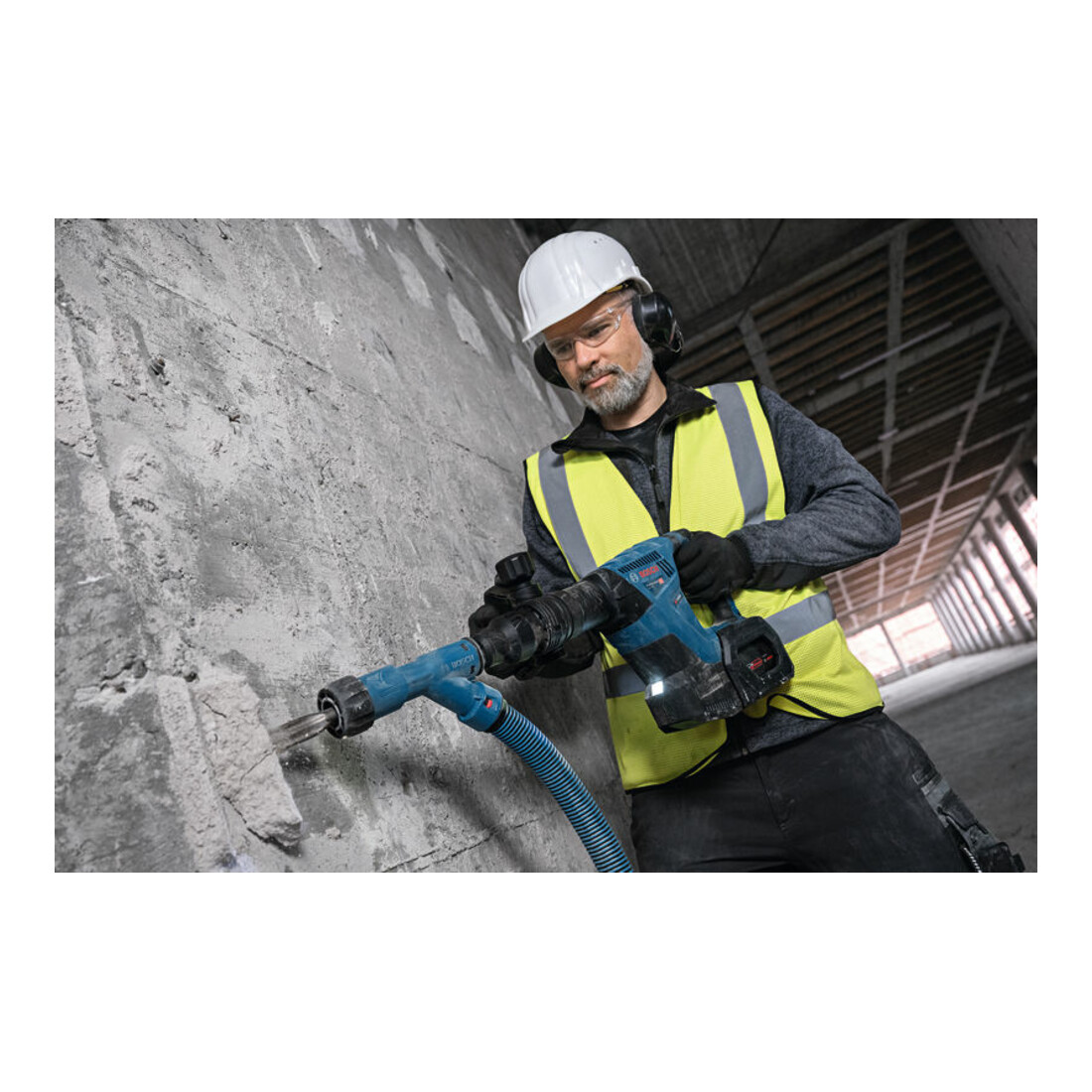 Bosch Akku-Schlaghammer mit SDS max GSH 18V-5 in XL-BOXX