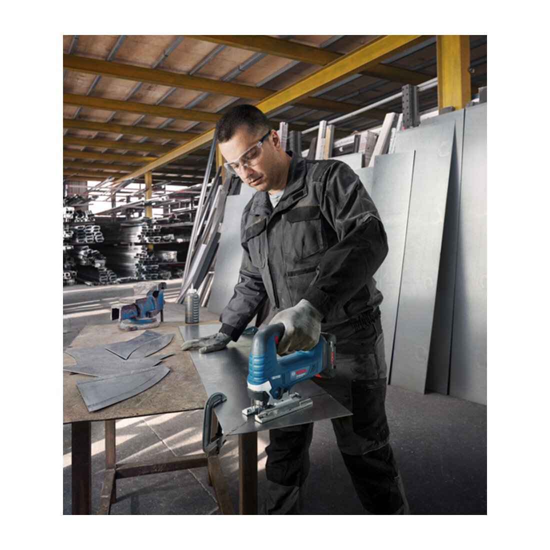 Bosch Akku-Stichsäge GST 18V-125 B, L-BOXX 136