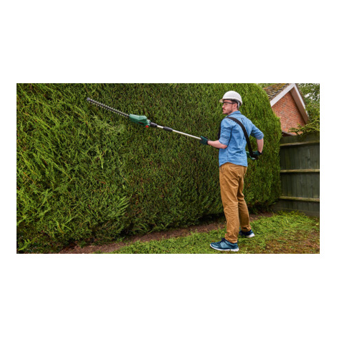 Bosch Akku-Teleskop-Heckenschere UniversalHedgePole 18 mit 1 x PBA 18V 2,5 Ah Akku