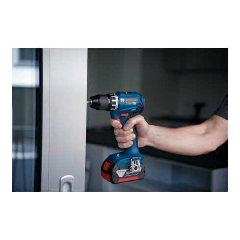 Bosch Avvitatore a batteria GSR 18V-45, 2 batterie GBA 18V 3.0Ah, caricatore e L-BOXX